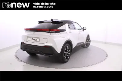 Car image 3