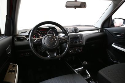 Car image 15