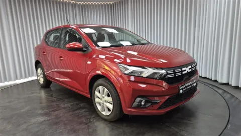 Car image 3