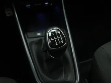 Car image 35
