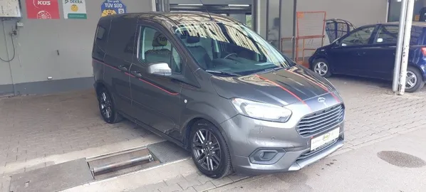 Car image 2