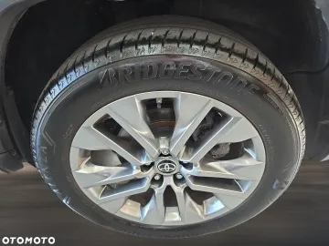 Car image 32