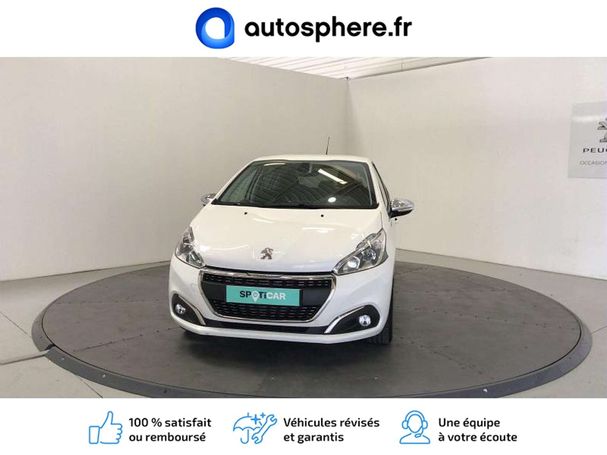 Peugeot 208 PureTech 82 Signature 61 kW image number 2