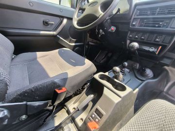 Car image 25