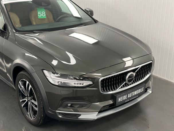 Volvo V90 Cross Country AWD Pro 140 kW image number 3