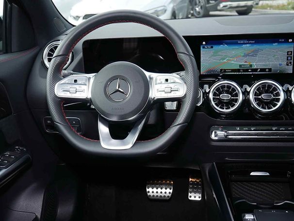 Mercedes-Benz GLA 35 AMG 225 kW image number 9