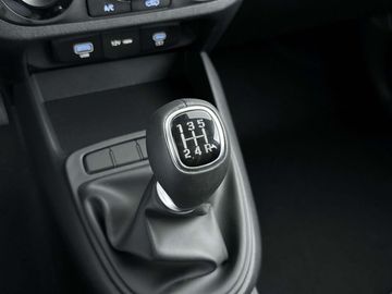 Car image 24