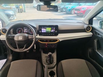 Car image 14