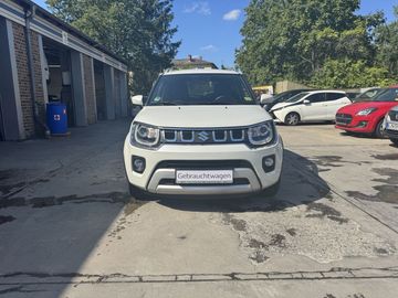 Car image 4