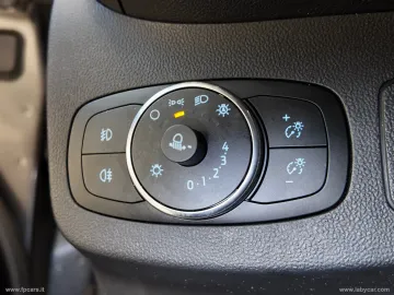 Car image 36