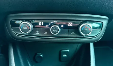 Car image 33