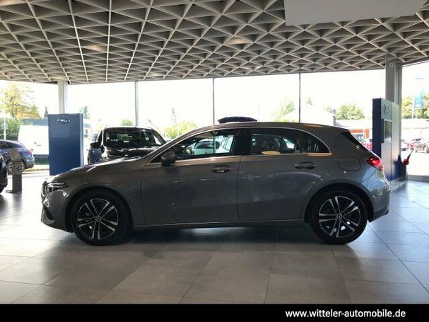 Mercedes-Benz A 180 100 kW image number 13