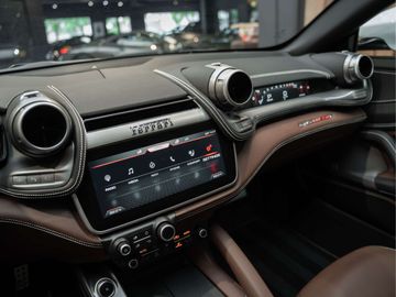 Car image 37