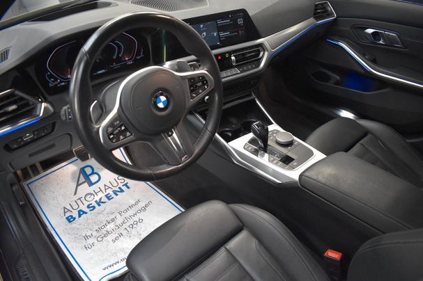 BMW 340d xDrive Touring 250 kW image number 3