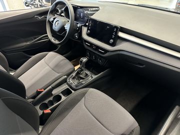 Car image 30