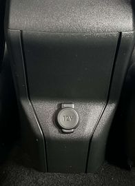 Car image 37