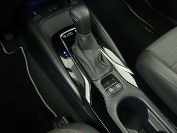 Car image 12