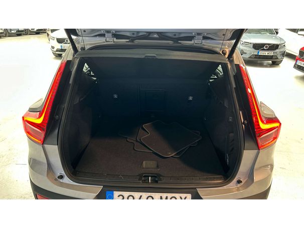 Volvo XC40 Recharge T4 155 kW image number 15