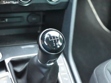 Car image 33