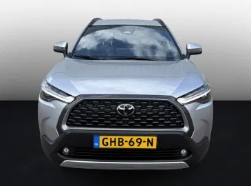Car image 3