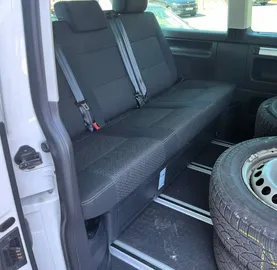 Car image 31