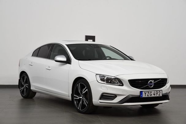 Volvo S60 D4 AWD 141 kW image number 2