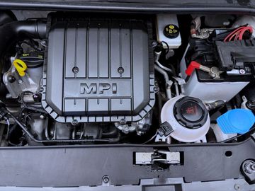 Car image 19