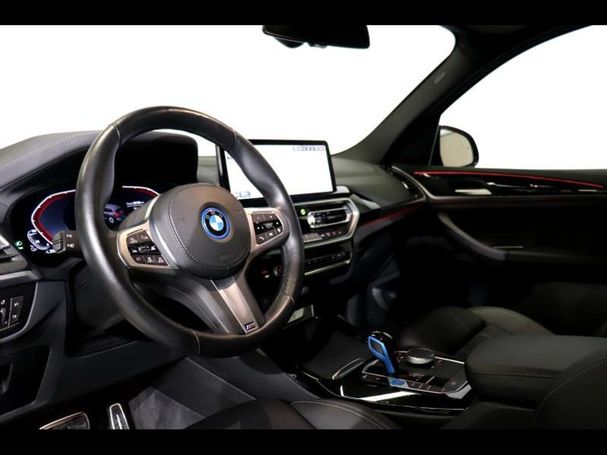 BMW iX3 M Sport Inspiring 210 kW image number 4