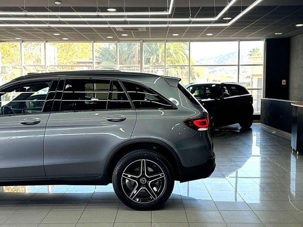 Mercedes-Benz GLC 300 de 4Matic 9G-Tronic 225 kW image number 6