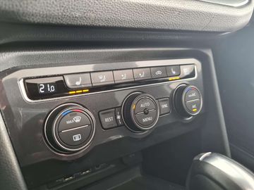 Car image 33