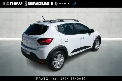 Car image 2