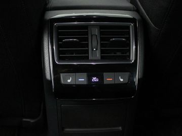 Car image 47