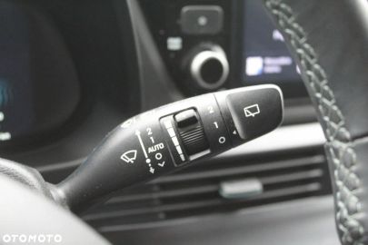 Car image 32