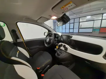 Car image 28