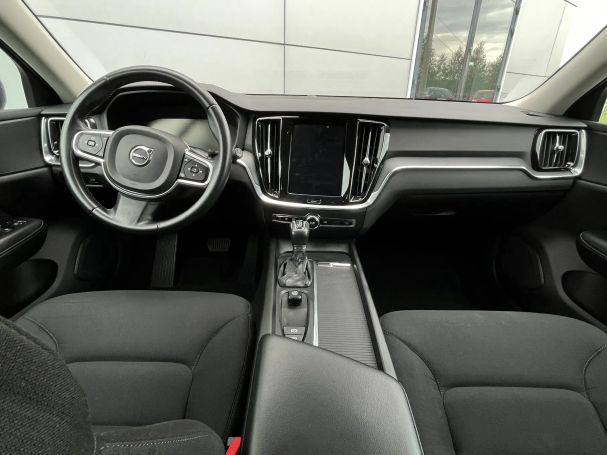 Volvo V60 D3 Momentum 110 kW image number 17