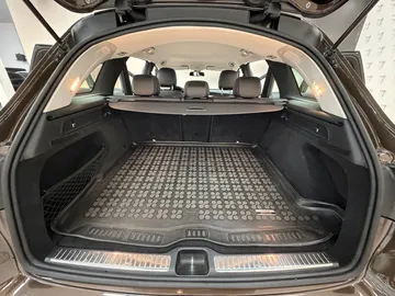 Car image 50