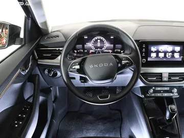 Car image 24