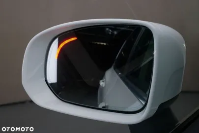 Car image 35