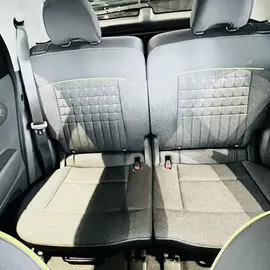 Car image 33