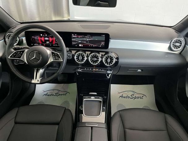 Mercedes-Benz A 180 100 kW image number 10