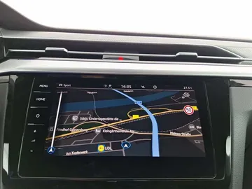 Car image 34