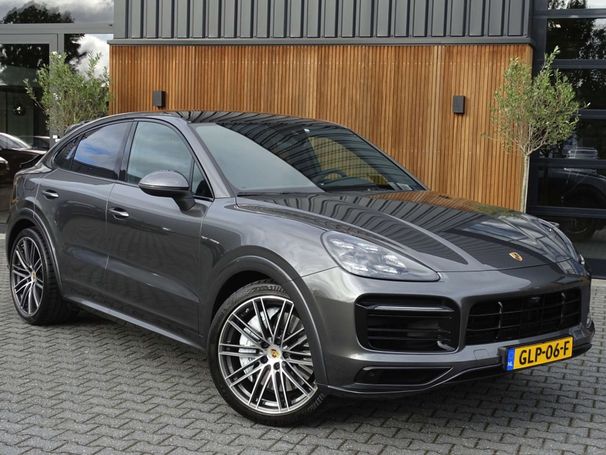 Porsche Cayenne Coupé E-Hybrid 340 kW image number 2