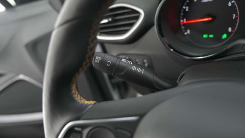 Car image 38