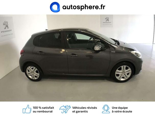 Peugeot 208 100 Style 74 kW image number 8