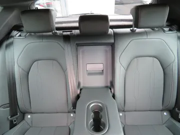Car image 45