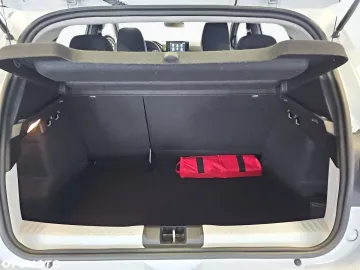 Car image 35