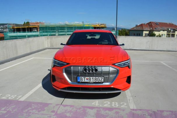 Audi e-tron 55 quattro 300 kW image number 1