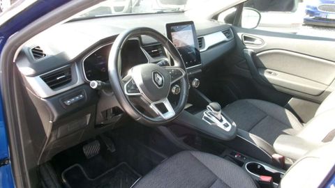 Car image 13