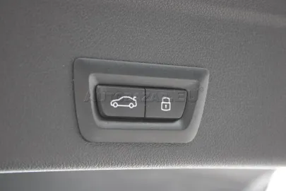 Car image 64