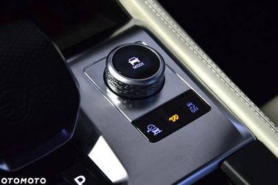 Car image 36